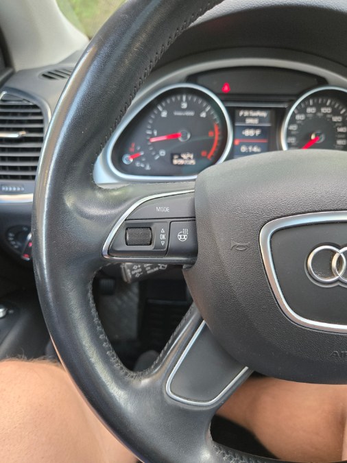 2015 Audi Q7 quattro 4dr 3.0L TDI Premium Plus, available for sale in Bristol, Connecticut | Dealmax Motors LLC. Bristol, Connecticut 2015 Audi Q7 quattro 4dr 3.0L TDI Premium Plus, available for sale in Bristol, Connecticut | Dealmax Motors LLC. Bristol, Connecticut