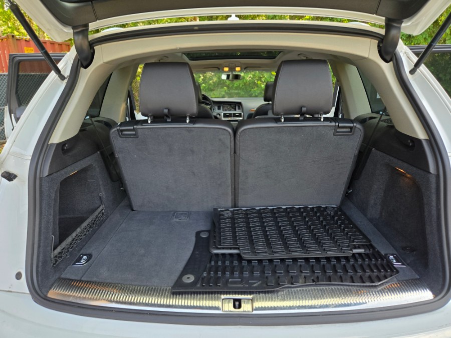 2015 Audi Q7 quattro 4dr 3.0L TDI Premium Plus, available for sale in Bristol, Connecticut | Dealmax Motors LLC. Bristol, Connecticut 2015 Audi Q7 quattro 4dr 3.0L TDI Premium Plus, available for sale in Bristol, Connecticut | Dealmax Motors LLC. Bristol, Connecticut