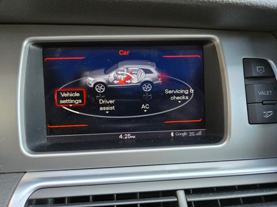 2015 Audi Q7 quattro 4dr 3.0L TDI Premium Plus, available for sale in Bristol, Connecticut | Dealmax Motors LLC. Bristol, Connecticut 2015 Audi Q7 quattro 4dr 3.0L TDI Premium Plus, available for sale in Bristol, Connecticut | Dealmax Motors LLC. Bristol, Connecticut