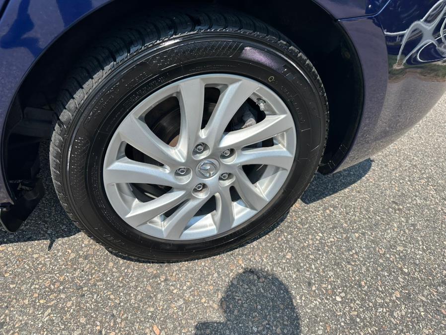 2012 Mazda Mazda3 4dr Sdn Man i Touring, available for sale in South Windsor, Connecticut | Mike And Tony Auto Sales, Inc. South Windsor, Connecticut 2012 Mazda Mazda3 4dr Sdn Man i Touring, available for sale in South Windsor, Connecticut | Mike And Tony Auto Sales, Inc. South Windsor, Connecticut
