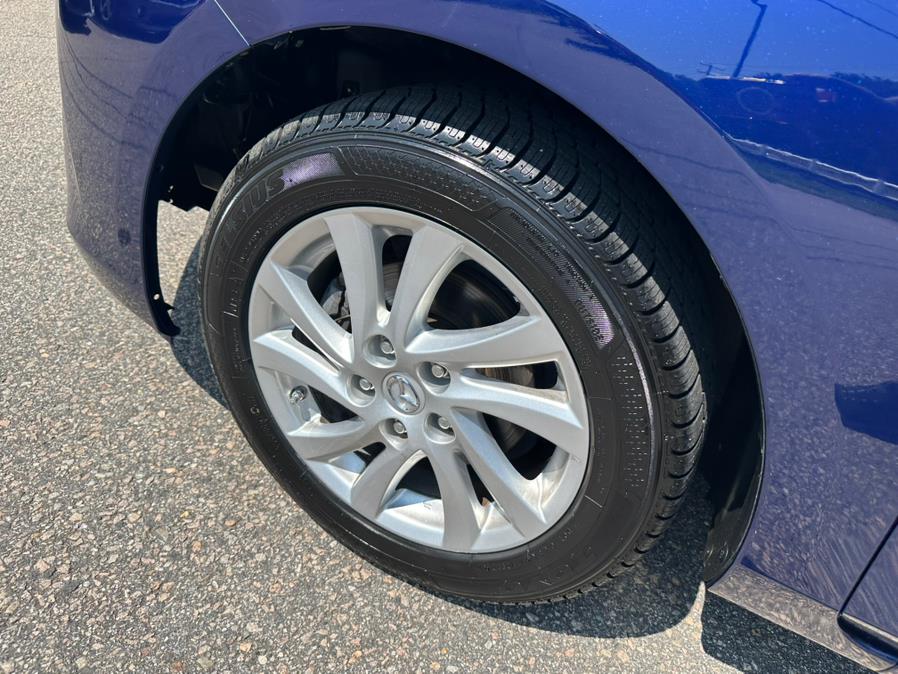2012 Mazda Mazda3 4dr Sdn Man i Touring, available for sale in South Windsor, Connecticut | Mike And Tony Auto Sales, Inc. South Windsor, Connecticut 2012 Mazda Mazda3 4dr Sdn Man i Touring, available for sale in South Windsor, Connecticut | Mike And Tony Auto Sales, Inc. South Windsor, Connecticut