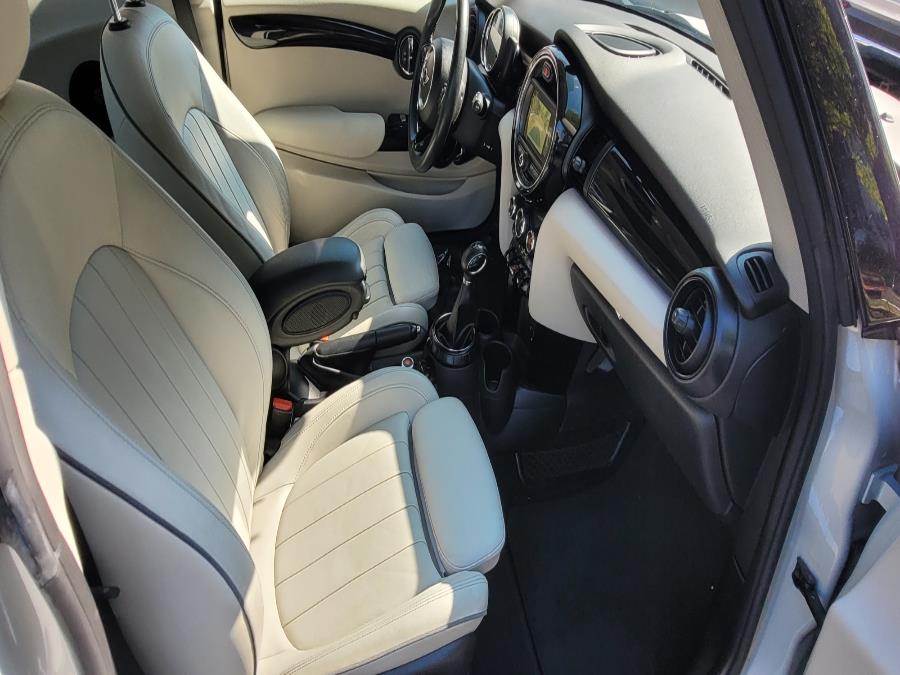 2016 MINI Cooper Hardtop 2dr HB, available for sale in Canton, Connecticut | Lava Motors. Canton, Connecticut 2016 MINI Cooper Hardtop 2dr HB, available for sale in Canton, Connecticut | Lava Motors. Canton, Connecticut