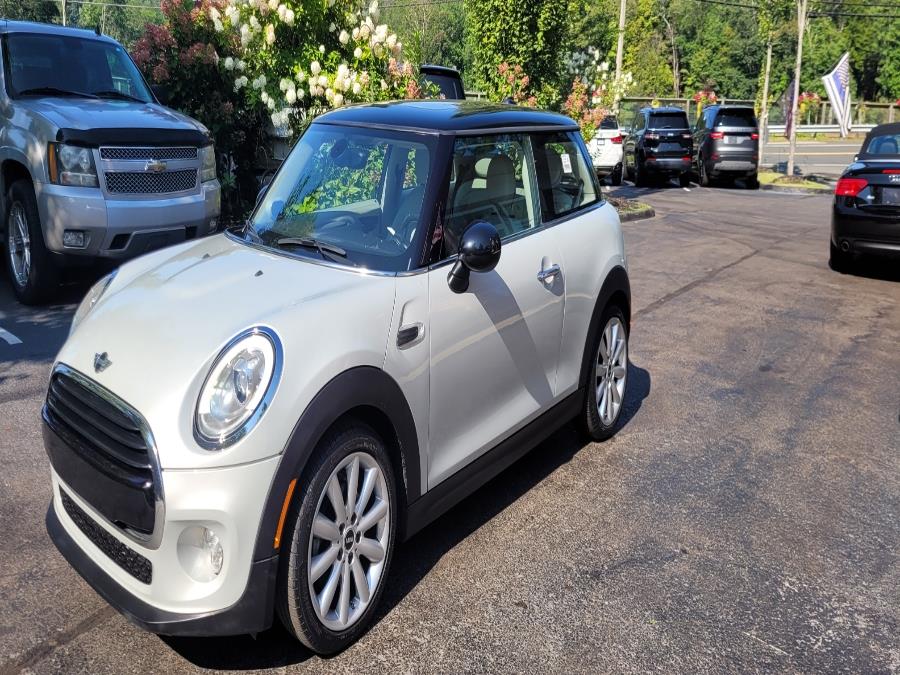 2016 MINI Cooper Hardtop 2dr HB, available for sale in Canton, Connecticut | Lava Motors. Canton, Connecticut 2016 MINI Cooper Hardtop 2dr HB, available for sale in Canton, Connecticut | Lava Motors. Canton, Connecticut