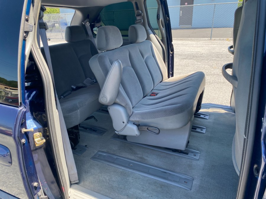 2004 Chrysler Town & Country 4dr FWD, available for sale in Bethlehem, Pennsylvania | Best Auto Deals LLC. Bethlehem, Pennsylvania 2004 Chrysler Town & Country 4dr FWD, available for sale in Bethlehem, Pennsylvania | Best Auto Deals LLC. Bethlehem, Pennsylvania