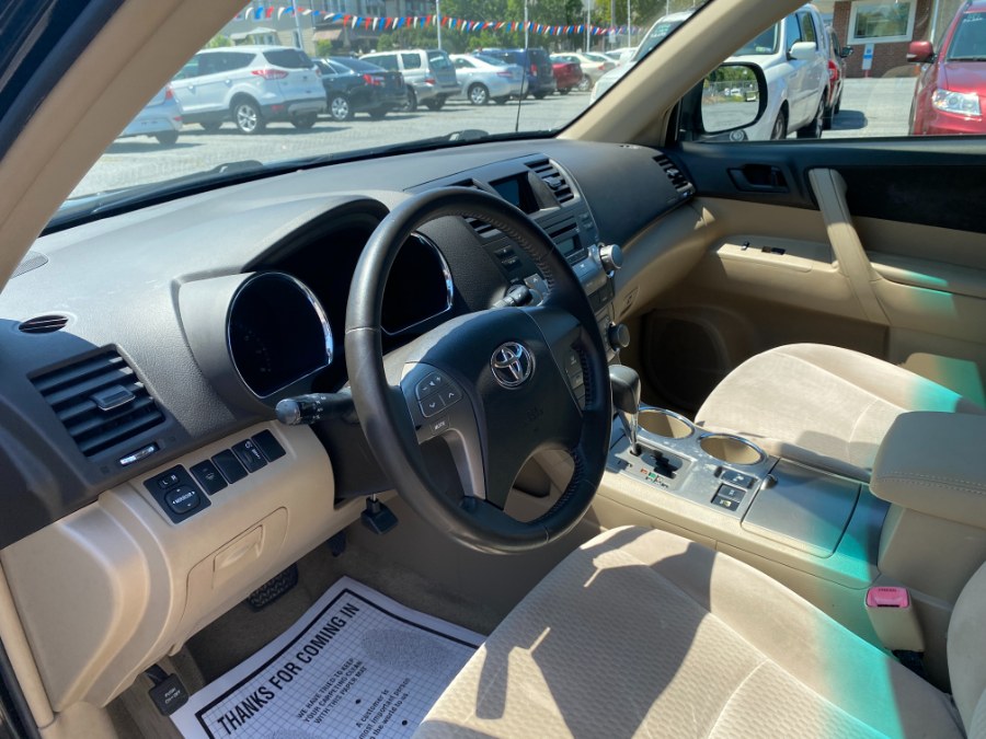 2009 Toyota Highlander 4WD 4dr V6 Base, available for sale in Bethlehem, Pennsylvania | Best Auto Deals LLC. Bethlehem, Pennsylvania 2009 Toyota Highlander 4WD 4dr V6 Base, available for sale in Bethlehem, Pennsylvania | Best Auto Deals LLC. Bethlehem, Pennsylvania