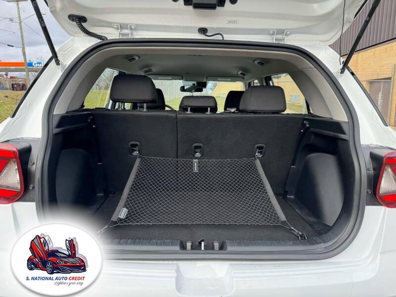 2020 Hyundai Venue SE Manual, available for sale in Meriden, Connecticut | Sandra Auto Broker LLC. Meriden, Connecticut 2020 Hyundai Venue SE Manual, available for sale in Meriden, Connecticut | Sandra Auto Broker LLC. Meriden, Connecticut