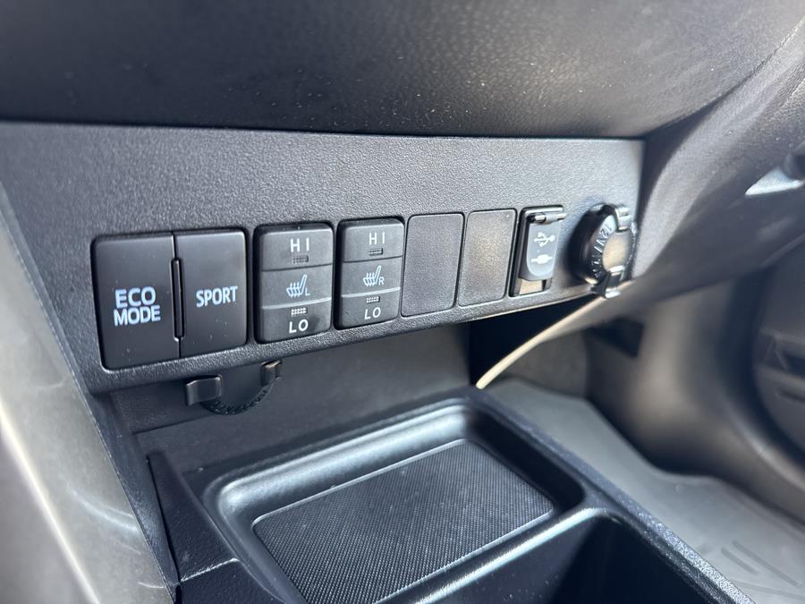 2015 Toyota RAV4 AWD 4dr Limited, available for sale in Waterbury, Connecticut | National Auto Brokers, Inc.. Waterbury, Connecticut 2015 Toyota RAV4 AWD 4dr Limited, available for sale in Waterbury, Connecticut | National Auto Brokers, Inc.. Waterbury, Connecticut