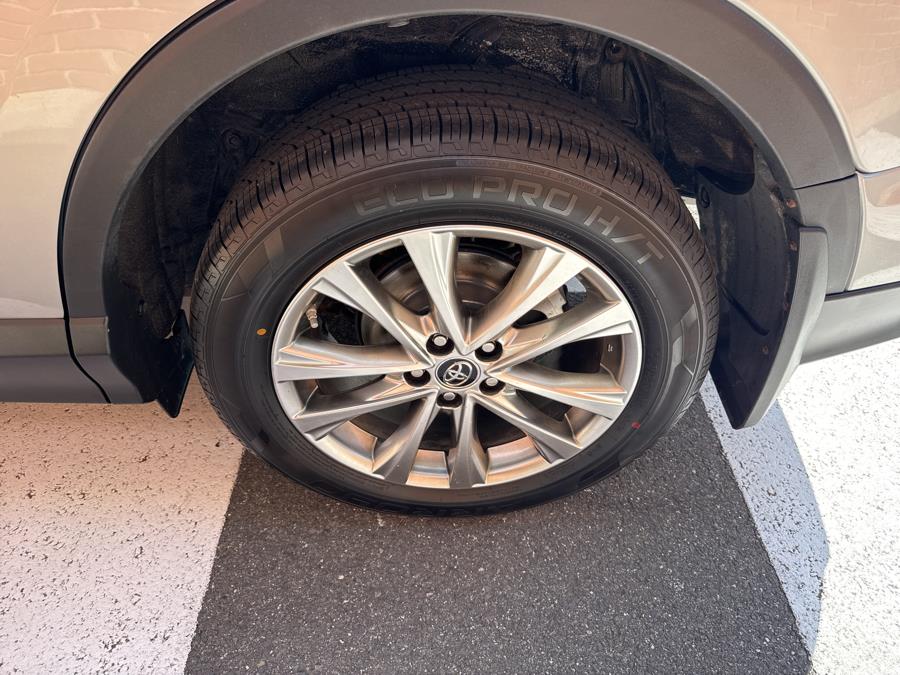 2017 Toyota RAV4 Limited AWD, available for sale in Waterbury, Connecticut | National Auto Brokers, Inc.. Waterbury, Connecticut 2017 Toyota RAV4 Limited AWD, available for sale in Waterbury, Connecticut | National Auto Brokers, Inc.. Waterbury, Connecticut