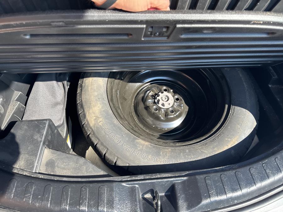 2017 Toyota RAV4 Limited AWD, available for sale in Waterbury, Connecticut | National Auto Brokers, Inc.. Waterbury, Connecticut 2017 Toyota RAV4 Limited AWD, available for sale in Waterbury, Connecticut | National Auto Brokers, Inc.. Waterbury, Connecticut