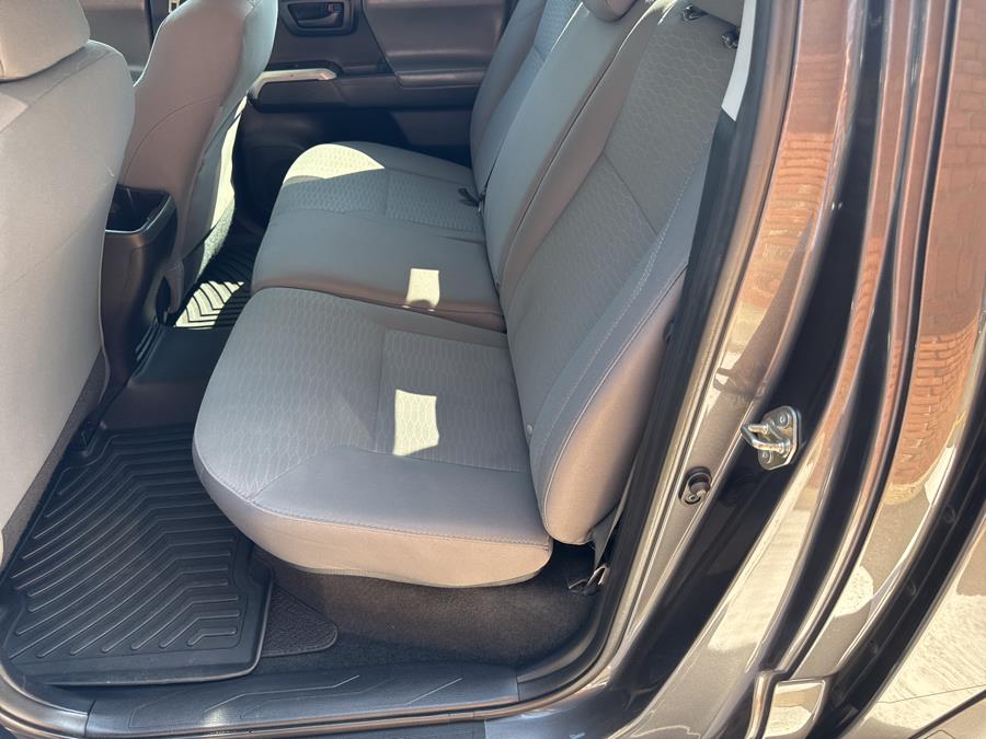 2016 Toyota Tacoma 4WD Double Cab V6 AT SR5, available for sale in Waterbury, Connecticut | National Auto Brokers, Inc.. Waterbury, Connecticut 2016 Toyota Tacoma 4WD Double Cab V6 AT SR5, available for sale in Waterbury, Connecticut | National Auto Brokers, Inc.. Waterbury, Connecticut