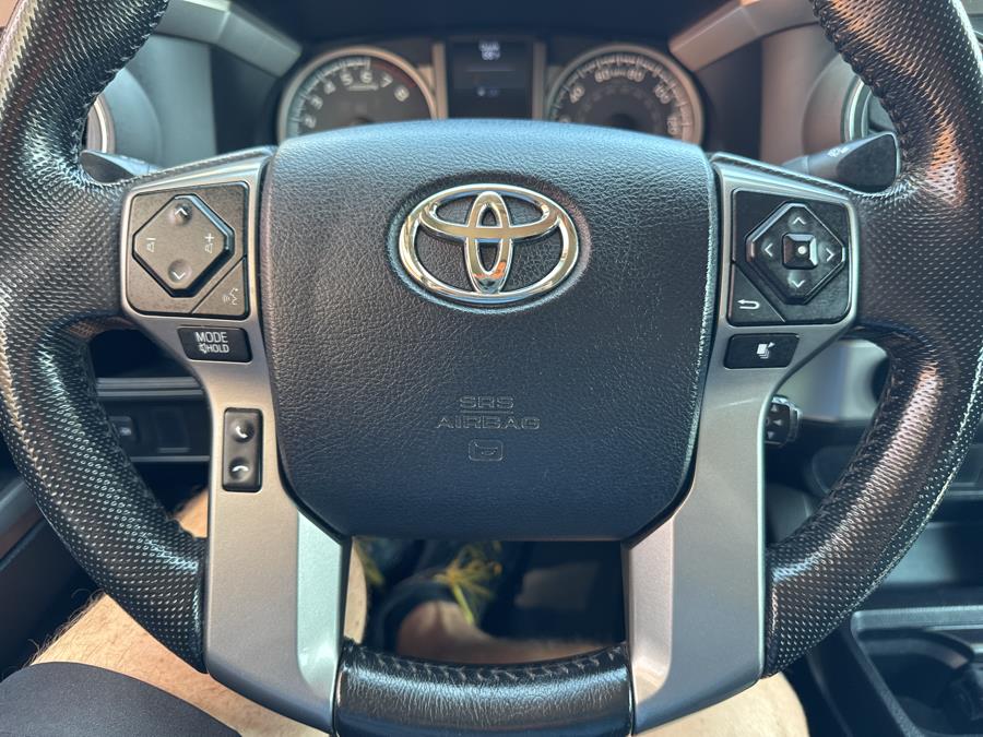 2016 Toyota Tacoma 4WD Double Cab V6 AT SR5, available for sale in Waterbury, Connecticut | National Auto Brokers, Inc.. Waterbury, Connecticut 2016 Toyota Tacoma 4WD Double Cab V6 AT SR5, available for sale in Waterbury, Connecticut | National Auto Brokers, Inc.. Waterbury, Connecticut