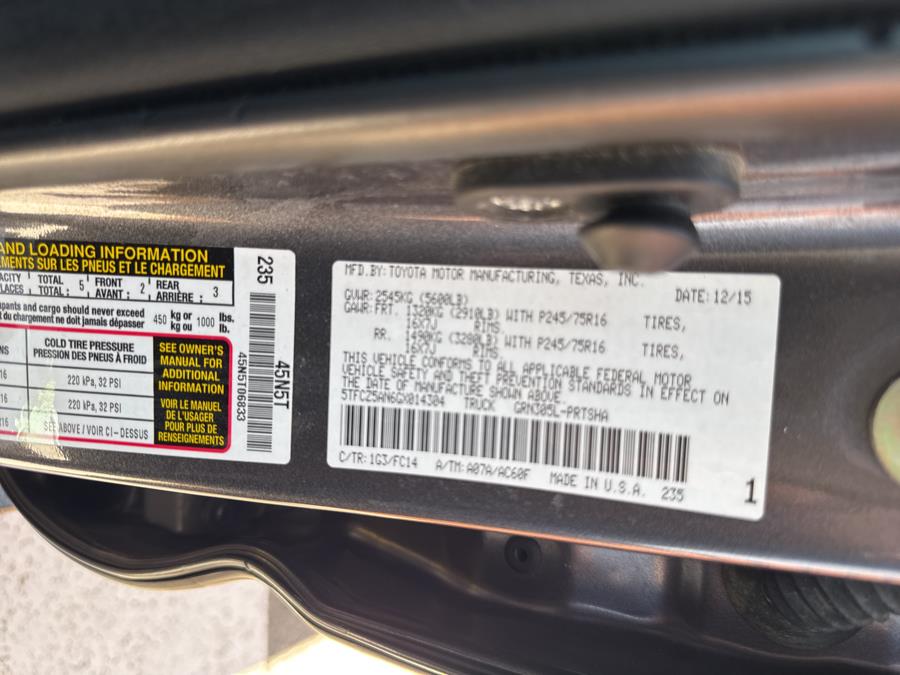 2016 Toyota Tacoma 4WD Double Cab V6 AT SR5, available for sale in Waterbury, Connecticut | National Auto Brokers, Inc.. Waterbury, Connecticut 2016 Toyota Tacoma 4WD Double Cab V6 AT SR5, available for sale in Waterbury, Connecticut | National Auto Brokers, Inc.. Waterbury, Connecticut