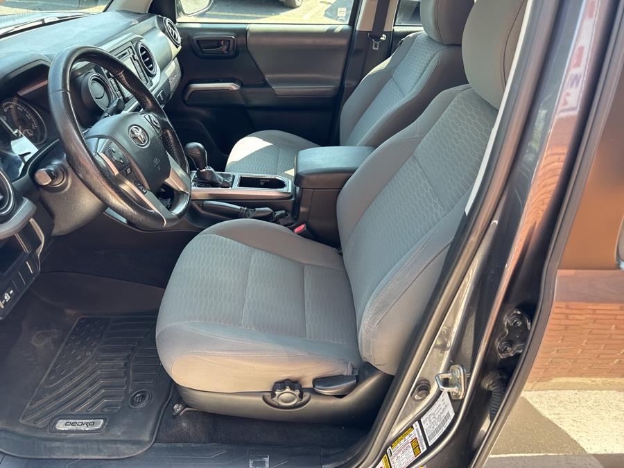 2016 Toyota Tacoma 4WD Double Cab V6 AT SR5, available for sale in Waterbury, Connecticut | National Auto Brokers, Inc.. Waterbury, Connecticut 2016 Toyota Tacoma 4WD Double Cab V6 AT SR5, available for sale in Waterbury, Connecticut | National Auto Brokers, Inc.. Waterbury, Connecticut