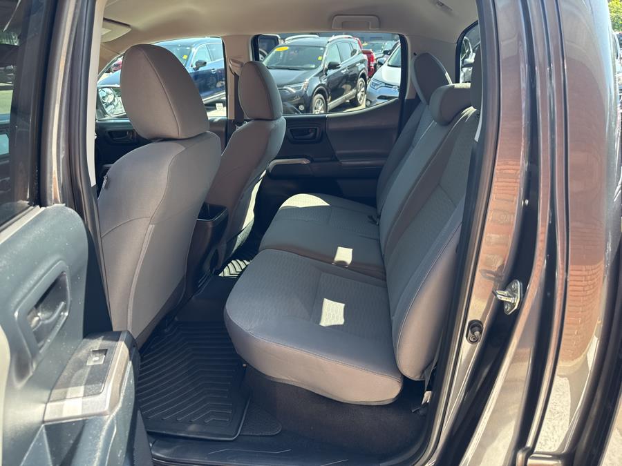 2016 Toyota Tacoma 4WD Double Cab V6 AT SR5, available for sale in Waterbury, Connecticut | National Auto Brokers, Inc.. Waterbury, Connecticut 2016 Toyota Tacoma 4WD Double Cab V6 AT SR5, available for sale in Waterbury, Connecticut | National Auto Brokers, Inc.. Waterbury, Connecticut