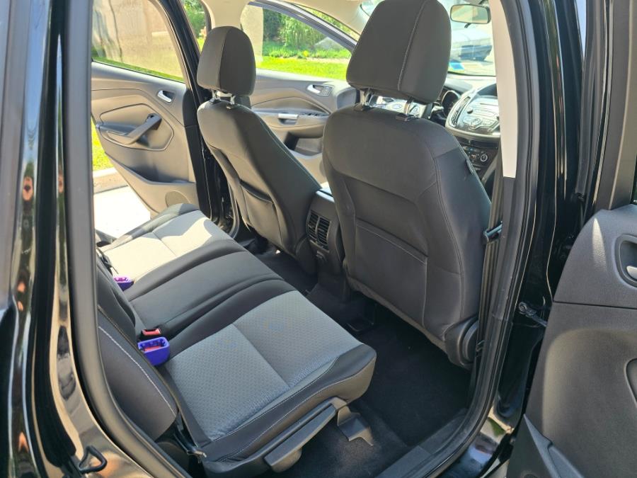 2017 Ford Escape SE FWD, available for sale in Philadelphia, Pennsylvania | Eugen's Auto Sales & Repairs. Philadelphia, Pennsylvania 2017 Ford Escape SE FWD, available for sale in Philadelphia, Pennsylvania | Eugen's Auto Sales & Repairs. Philadelphia, Pennsylvania