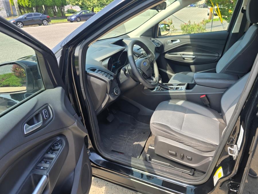 2017 Ford Escape SE FWD, available for sale in Philadelphia, Pennsylvania | Eugen's Auto Sales & Repairs. Philadelphia, Pennsylvania 2017 Ford Escape SE FWD, available for sale in Philadelphia, Pennsylvania | Eugen's Auto Sales & Repairs. Philadelphia, Pennsylvania