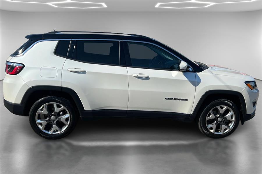 2019 Jeep Compass Limited photo 2