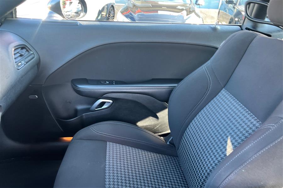 2023 Dodge Challenger SXT AWD photo 22