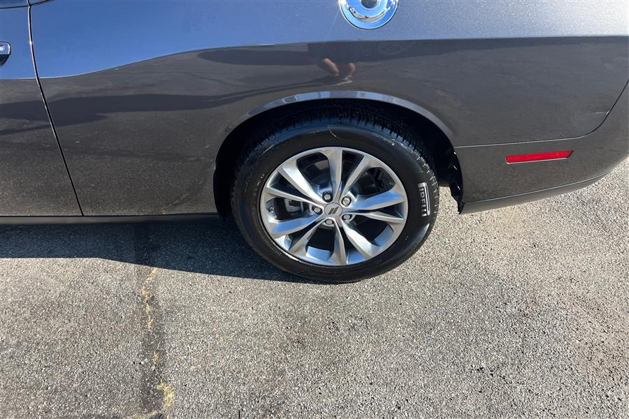 2023 Dodge Challenger SXT AWD photo 25