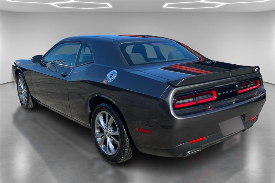 2023 Dodge Challenger SXT AWD photo 6