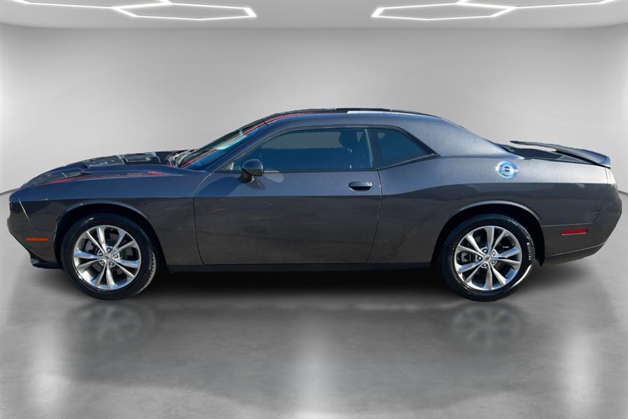 2023 Dodge Challenger SXT AWD photo 7