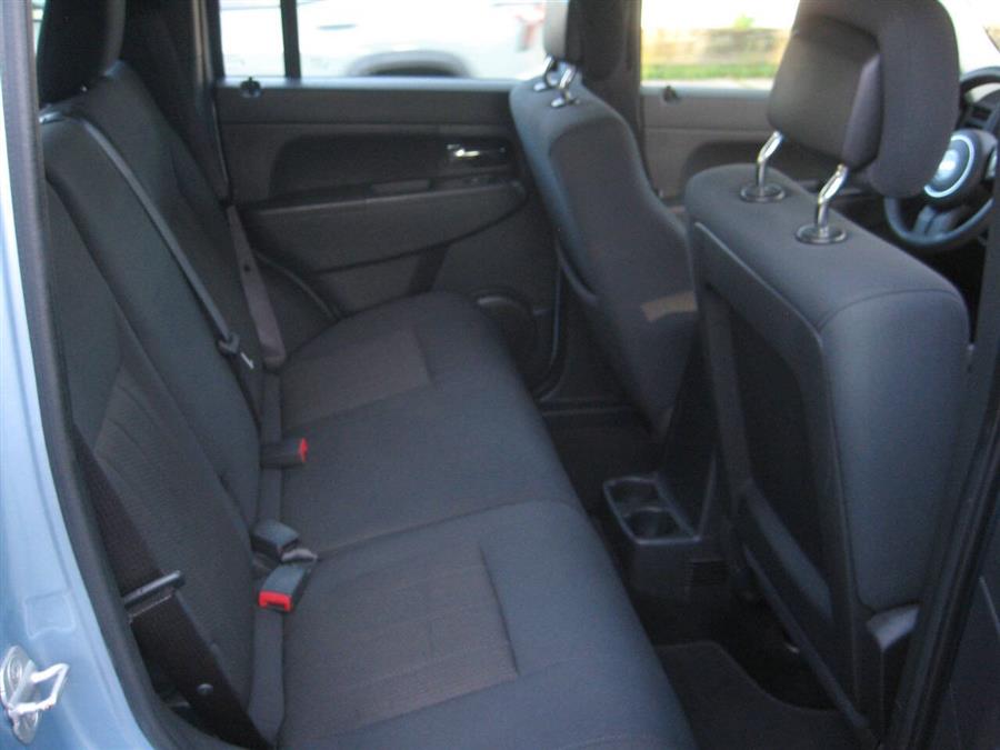 2012 Jeep Liberty Sport 4x4 4dr SUV, available for sale in Massapequa, New York | Rite Choice Auto Inc.. Massapequa, New York 2012 Jeep Liberty Sport 4x4 4dr SUV, available for sale in Massapequa, New York | Rite Choice Auto Inc.. Massapequa, New York