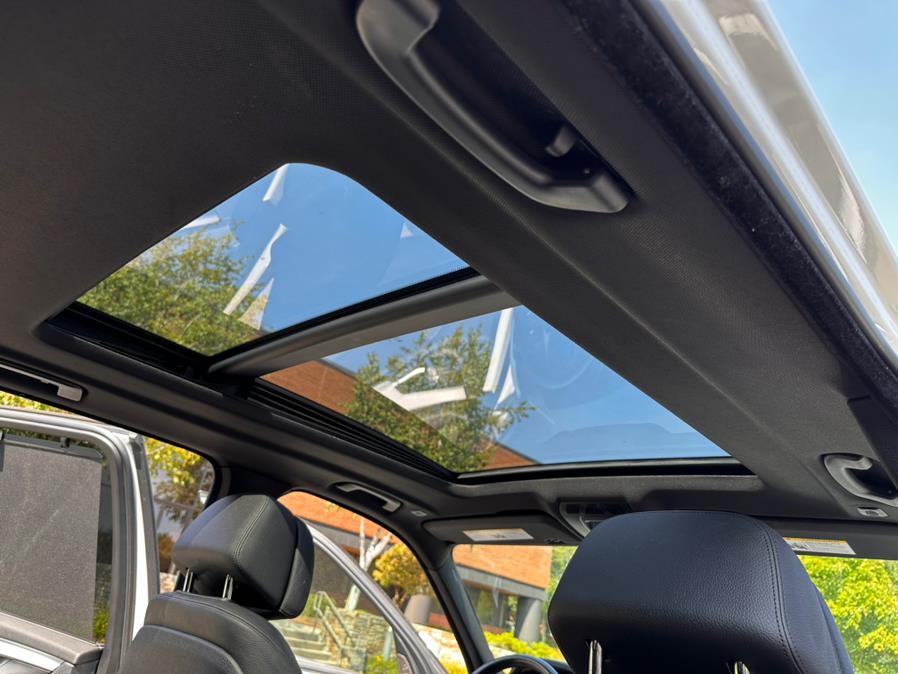 2016 BMW X5 AWD 4dr xDrive50i, available for sale in Bristol, Connecticut | Riverside Auto Center LLC. Bristol, Connecticut 2016 BMW X5 AWD 4dr xDrive50i, available for sale in Bristol, Connecticut | Riverside Auto Center LLC. Bristol, Connecticut
