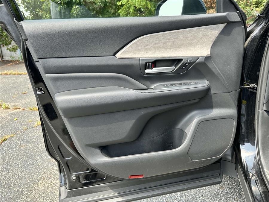 2024 Toyota Grand Highlander XLE, available for sale in Patchogue, New York | Baron Supercenter. Patchogue, New York 2024 Toyota Grand Highlander XLE, available for sale in Patchogue, New York | Baron Supercenter. Patchogue, New York
