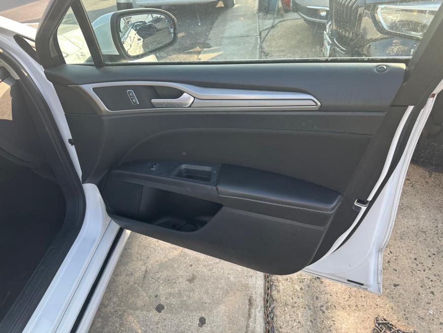 2018 Ford Fusion SE FWD, available for sale in Brooklyn, New York | Brooklyn Auto Mall LLC. Brooklyn, New York 2018 Ford Fusion SE FWD, available for sale in Brooklyn, New York | Brooklyn Auto Mall LLC. Brooklyn, New York
