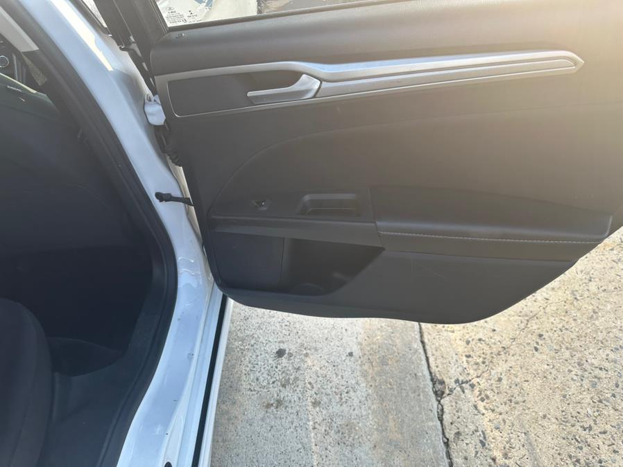 2018 Ford Fusion SE FWD, available for sale in Brooklyn, New York | Brooklyn Auto Mall LLC. Brooklyn, New York 2018 Ford Fusion SE FWD, available for sale in Brooklyn, New York | Brooklyn Auto Mall LLC. Brooklyn, New York