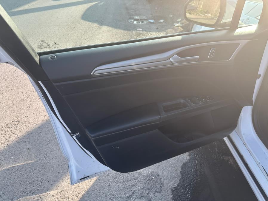 2018 Ford Fusion SE FWD, available for sale in Brooklyn, New York | Brooklyn Auto Mall LLC. Brooklyn, New York 2018 Ford Fusion SE FWD, available for sale in Brooklyn, New York | Brooklyn Auto Mall LLC. Brooklyn, New York