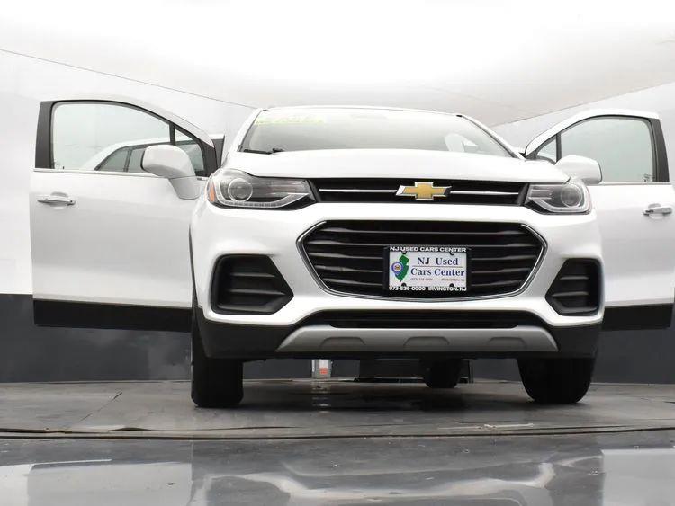2019 Chevrolet Trax LT Sport Utility 4D, available for sale in Irvington, New Jersey | NJ Used Cars Center. Irvington, New Jersey 2019 Chevrolet Trax LT Sport Utility 4D, available for sale in Irvington, New Jersey | NJ Used Cars Center. Irvington, New Jersey