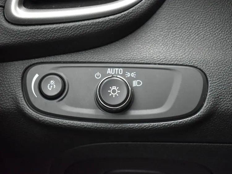 2019 Chevrolet Trax LT Sport Utility 4D, available for sale in Irvington, New Jersey | NJ Used Cars Center. Irvington, New Jersey 2019 Chevrolet Trax LT Sport Utility 4D, available for sale in Irvington, New Jersey | NJ Used Cars Center. Irvington, New Jersey