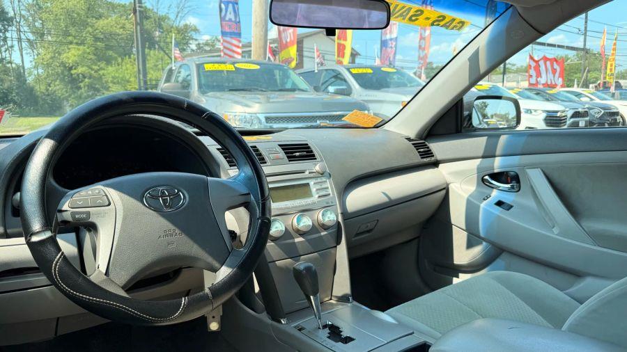 2007 Toyota Camry SE Sedan 4D, available for sale in Linden, New Jersey | Route 27 Auto Mall. Linden, New Jersey 2007 Toyota Camry SE Sedan 4D, available for sale in Linden, New Jersey | Route 27 Auto Mall. Linden, New Jersey