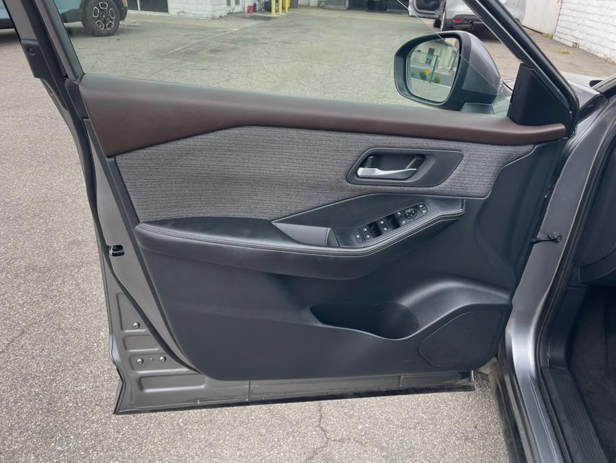 2021 Nissan Rogue FWD SV, available for sale in Hawaiian Gardens, California | Luxe Motors. Hawaiian Gardens, California 2021 Nissan Rogue FWD SV, available for sale in Hawaiian Gardens, California | Luxe Motors. Hawaiian Gardens, California