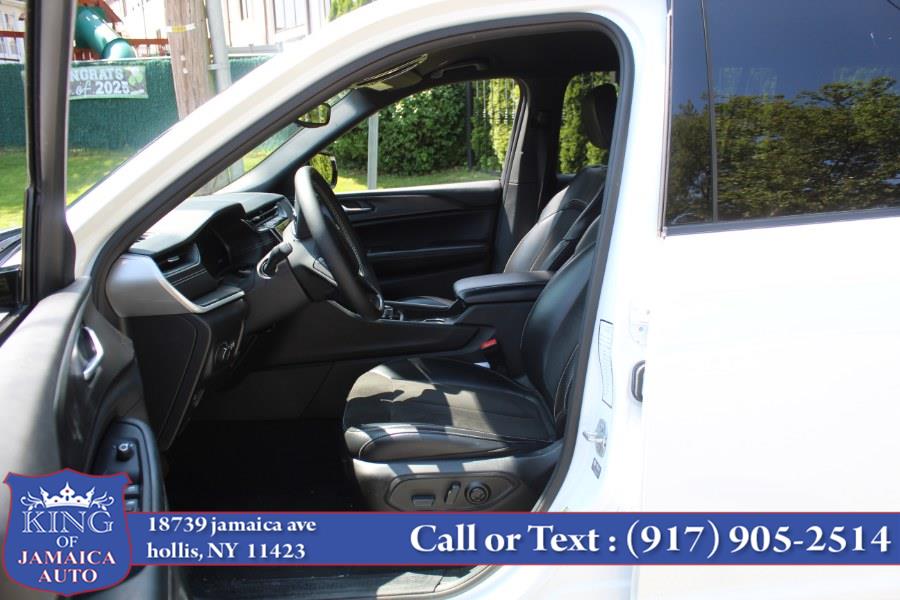 2024 Jeep Grand Cherokee L Altitude 4x4, available for sale in Hempstead, New York | VIP Auto Credit Express. Hempstead, New York 2024 Jeep Grand Cherokee L Altitude 4x4, available for sale in Hempstead, New York | VIP Auto Credit Express. Hempstead, New York