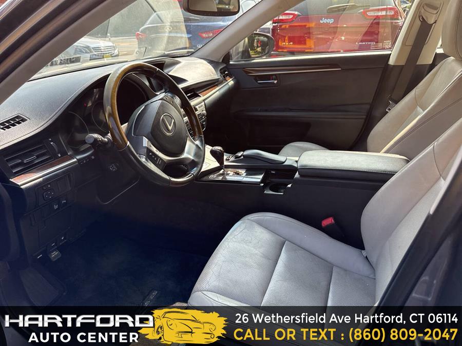 2014 Lexus Es 350 Base 4dr Sedan, available for sale in Hartford, Connecticut | Hartford Auto Center LLC. Hartford, Connecticut 2014 Lexus Es 350 Base 4dr Sedan, available for sale in Hartford, Connecticut | Hartford Auto Center LLC. Hartford, Connecticut