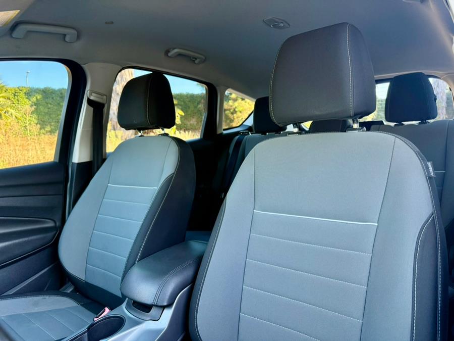 2013 Ford C-Max Hybrid 5dr HB SE, available for sale in Tarzana, California | Ivanna Auto. Tarzana, California 2013 Ford C-Max Hybrid 5dr HB SE, available for sale in Tarzana, California | Ivanna Auto. Tarzana, California