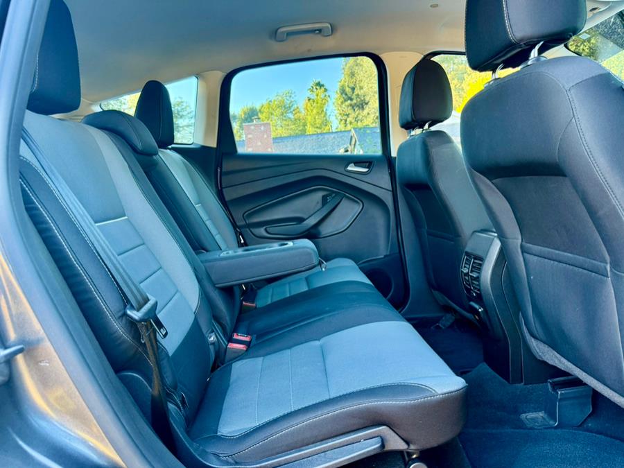 2013 Ford C-Max Hybrid 5dr HB SE, available for sale in Tarzana, California | Ivanna Auto. Tarzana, California 2013 Ford C-Max Hybrid 5dr HB SE, available for sale in Tarzana, California | Ivanna Auto. Tarzana, California