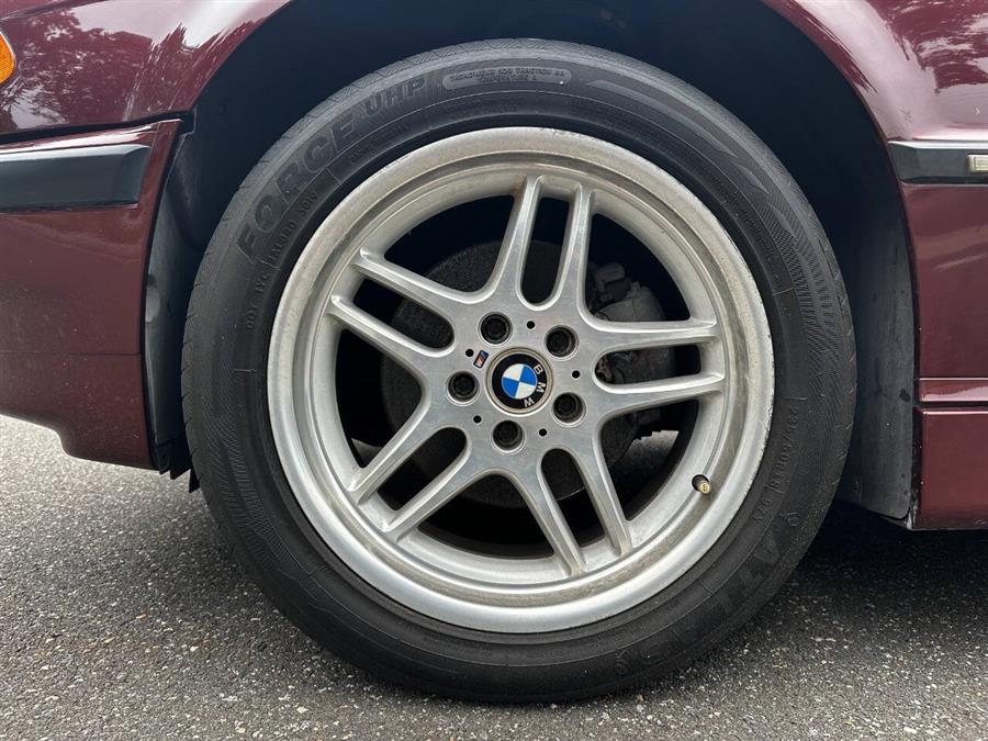 2001 BMW 7 Series 740iL 4dr Sedan, available for sale in Hempstead, New York | VIP Auto Credit Express. Hempstead, New York 2001 BMW 7 Series 740iL 4dr Sedan, available for sale in Hempstead, New York | VIP Auto Credit Express. Hempstead, New York