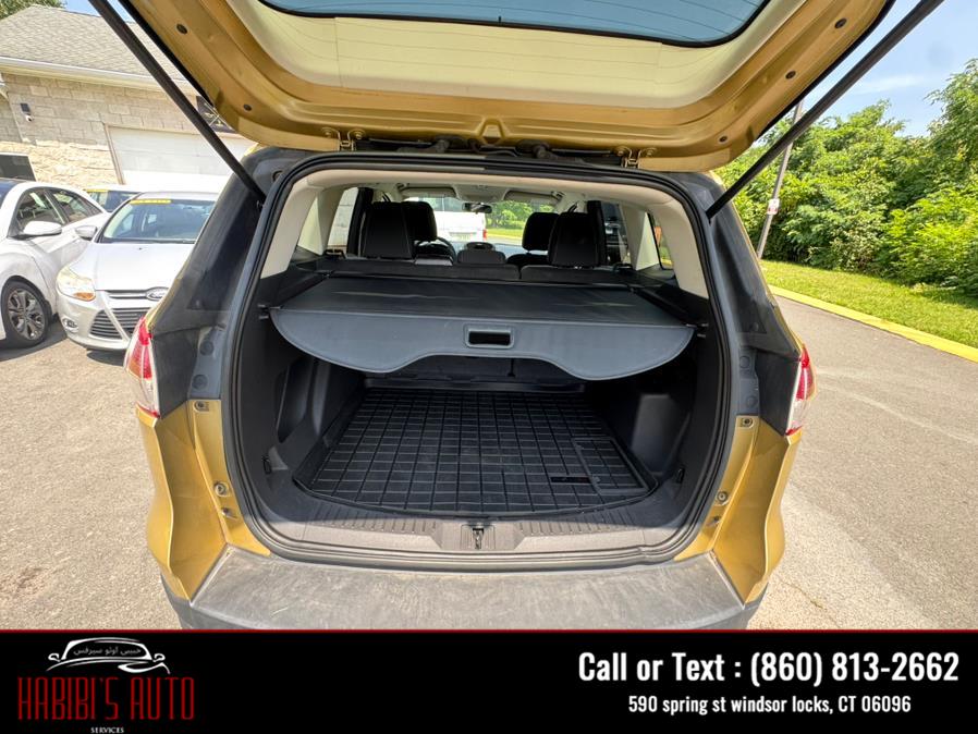 2014 Ford Escape 4WD 4dr SE, available for sale in Windsor Locks, Connecticut | Habibis Auto Sales. Windsor Locks, Connecticut 2014 Ford Escape 4WD 4dr SE, available for sale in Windsor Locks, Connecticut | Habibis Auto Sales. Windsor Locks, Connecticut