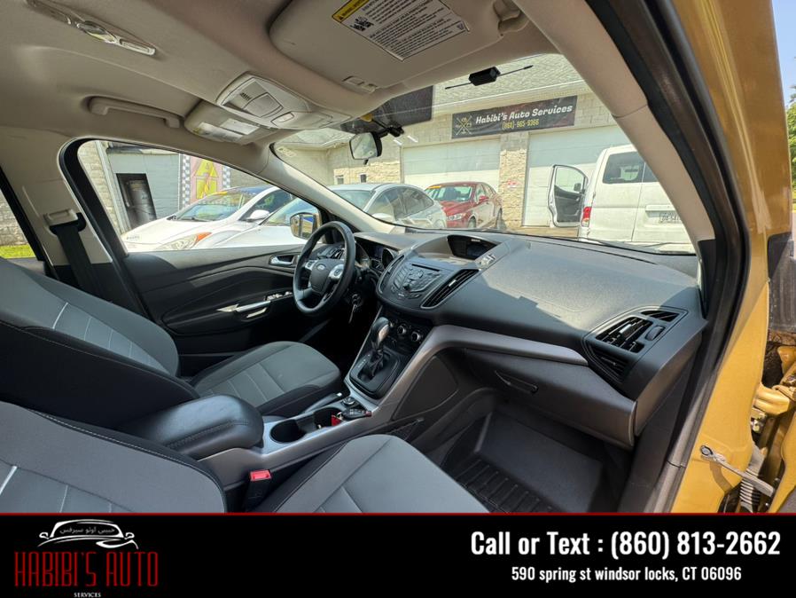 2014 Ford Escape 4WD 4dr SE, available for sale in Windsor Locks, Connecticut | Habibis Auto Sales. Windsor Locks, Connecticut 2014 Ford Escape 4WD 4dr SE, available for sale in Windsor Locks, Connecticut | Habibis Auto Sales. Windsor Locks, Connecticut