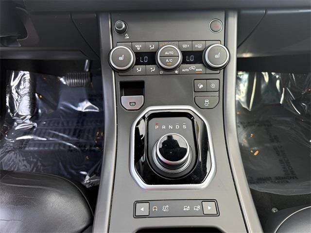 2018 Land Rover Range Rover Evoque SE Premium, available for sale in Stratford, Connecticut | Wiz Leasing Inc. Stratford, Connecticut 2018 Land Rover Range Rover Evoque SE Premium, available for sale in Stratford, Connecticut | Wiz Leasing Inc. Stratford, Connecticut