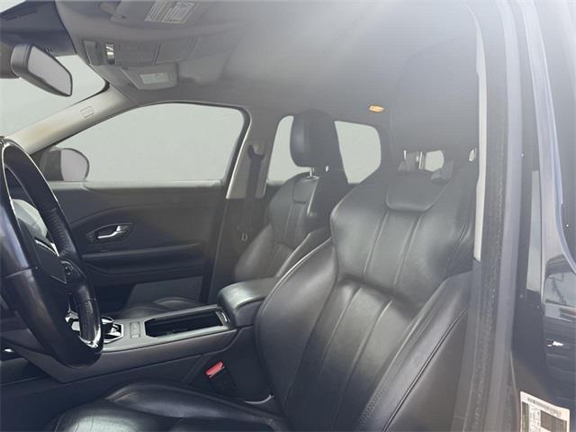 2018 Land Rover Range Rover Evoque SE Premium, available for sale in Stratford, Connecticut | Wiz Leasing Inc. Stratford, Connecticut 2018 Land Rover Range Rover Evoque SE Premium, available for sale in Stratford, Connecticut | Wiz Leasing Inc. Stratford, Connecticut