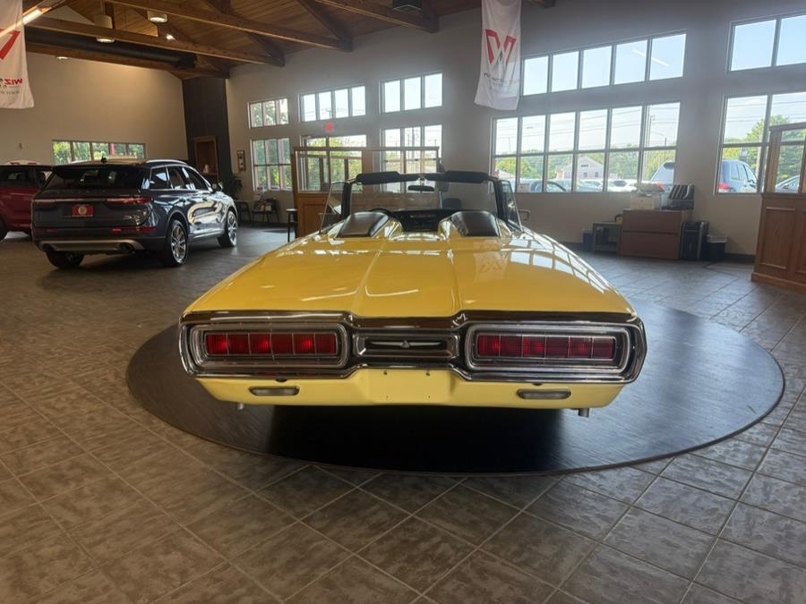 1965 Ford Thunderbird Deluxe, available for sale in Stratford, Connecticut | Wiz Leasing Inc. Stratford, Connecticut 1965 Ford Thunderbird Deluxe, available for sale in Stratford, Connecticut | Wiz Leasing Inc. Stratford, Connecticut