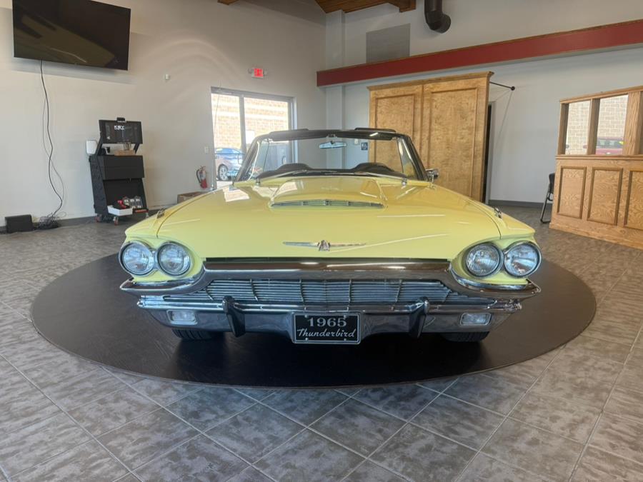 1965 Ford Thunderbird Deluxe, available for sale in Stratford, Connecticut | Wiz Leasing Inc. Stratford, Connecticut 1965 Ford Thunderbird Deluxe, available for sale in Stratford, Connecticut | Wiz Leasing Inc. Stratford, Connecticut