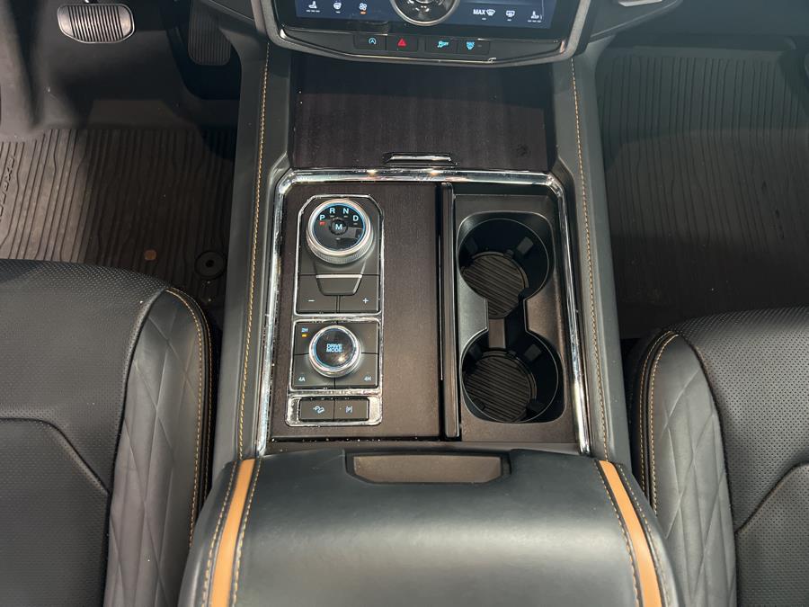 2022 Ford Expedition Max Platinum 4x4, available for sale in Middle Village, New York | Road Masters II INC. Middle Village, New York 2022 Ford Expedition Max Platinum 4x4, available for sale in Middle Village, New York | Road Masters II INC. Middle Village, New York