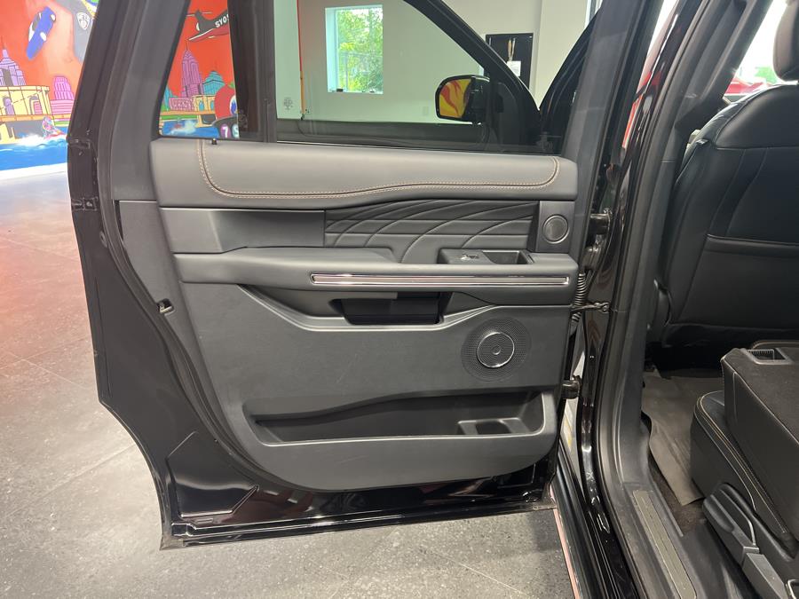 2022 Ford Expedition Max Platinum 4x4, available for sale in Middle Village, New York | Road Masters II INC. Middle Village, New York 2022 Ford Expedition Max Platinum 4x4, available for sale in Middle Village, New York | Road Masters II INC. Middle Village, New York