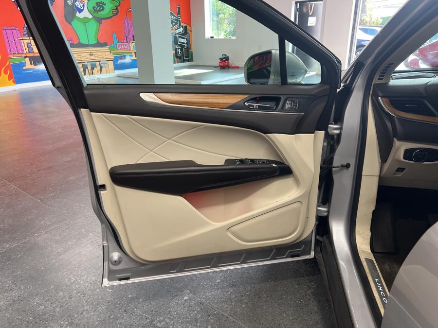2015 Lincoln MKC AWD 4dr, available for sale in Middle Village, New York | Road Masters II INC. Middle Village, New York 2015 Lincoln MKC AWD 4dr, available for sale in Middle Village, New York | Road Masters II INC. Middle Village, New York