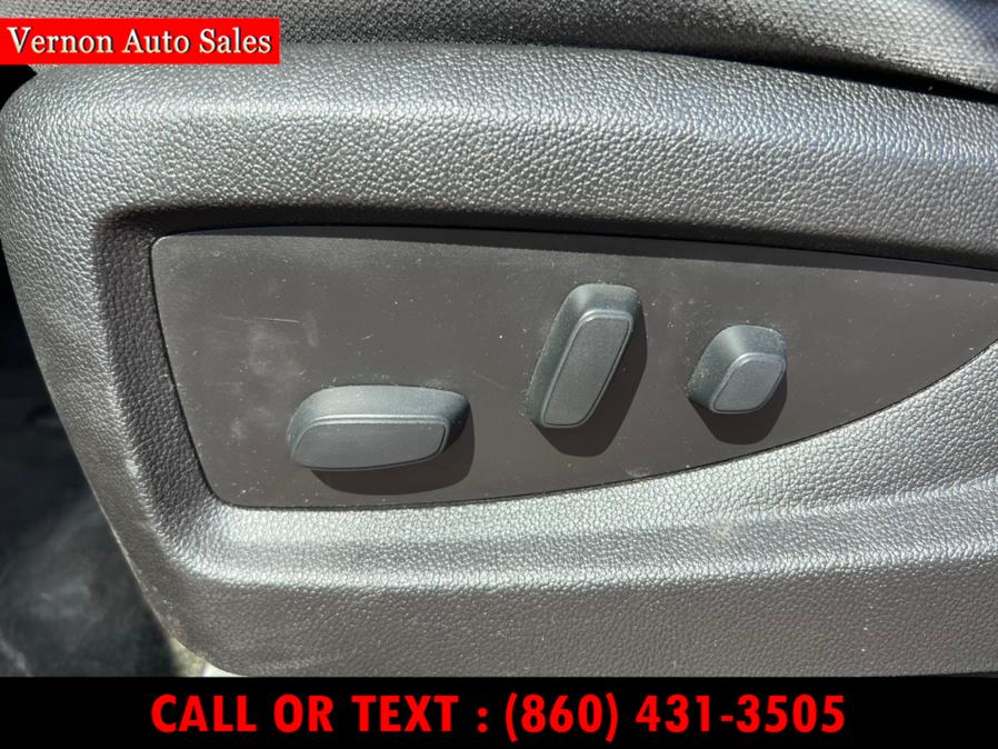 2017 GMC Sierra 1500 4WD Crew Cab 153.0" SLE, available for sale in Manchester, Connecticut | Vernon Auto Sale & Service. Manchester, Connecticut 2017 GMC Sierra 1500 4WD Crew Cab 153.0" SLE, available for sale in Manchester, Connecticut | Vernon Auto Sale & Service. Manchester, Connecticut